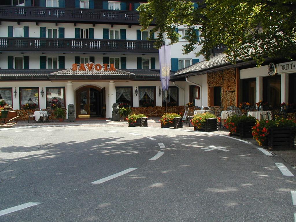 Hotel Savoia Dal 1924 San Martino Di Castrozza Exterior foto